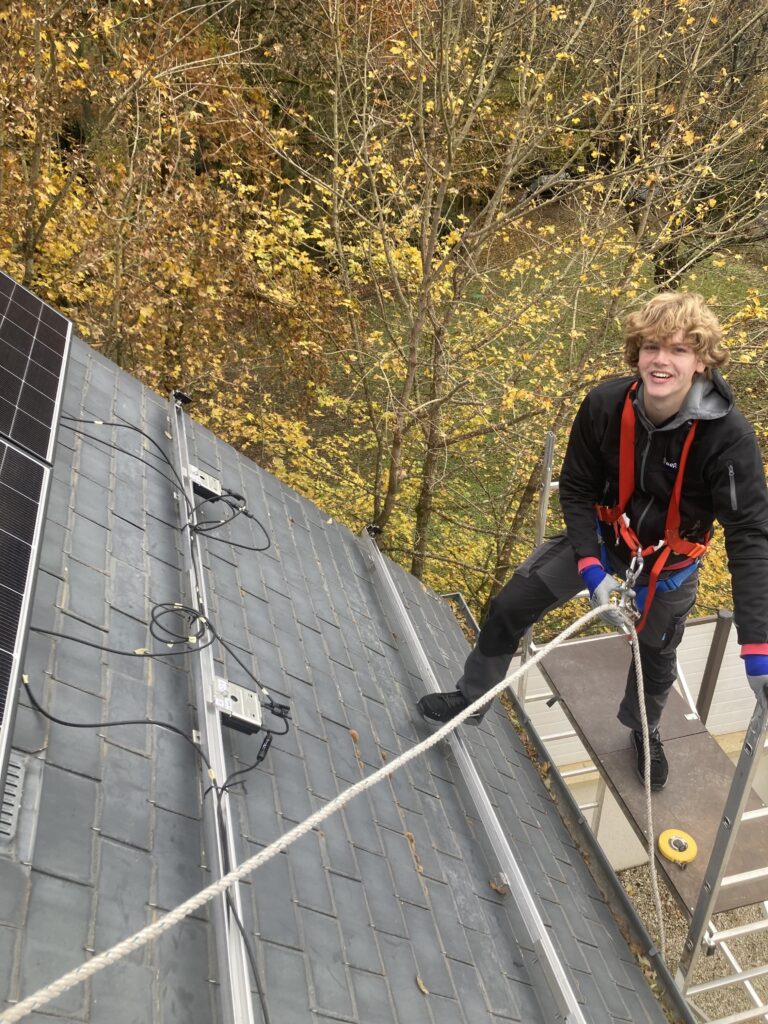 watturel pose panneau solaire ardoise min